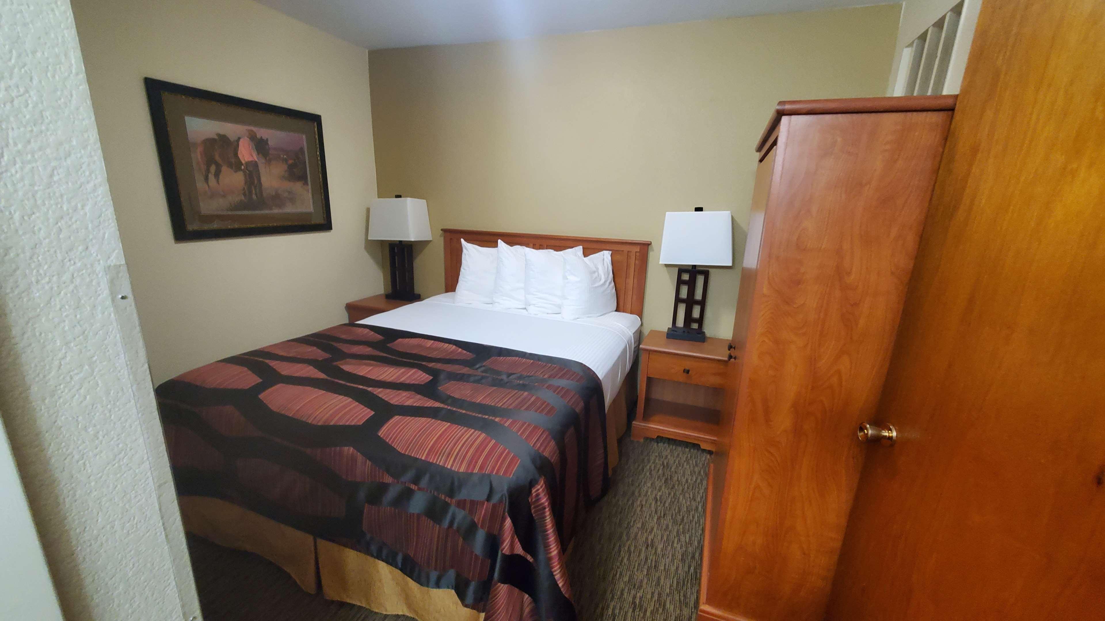 Best Western Plains Motel Wall Εξωτερικό φωτογραφία