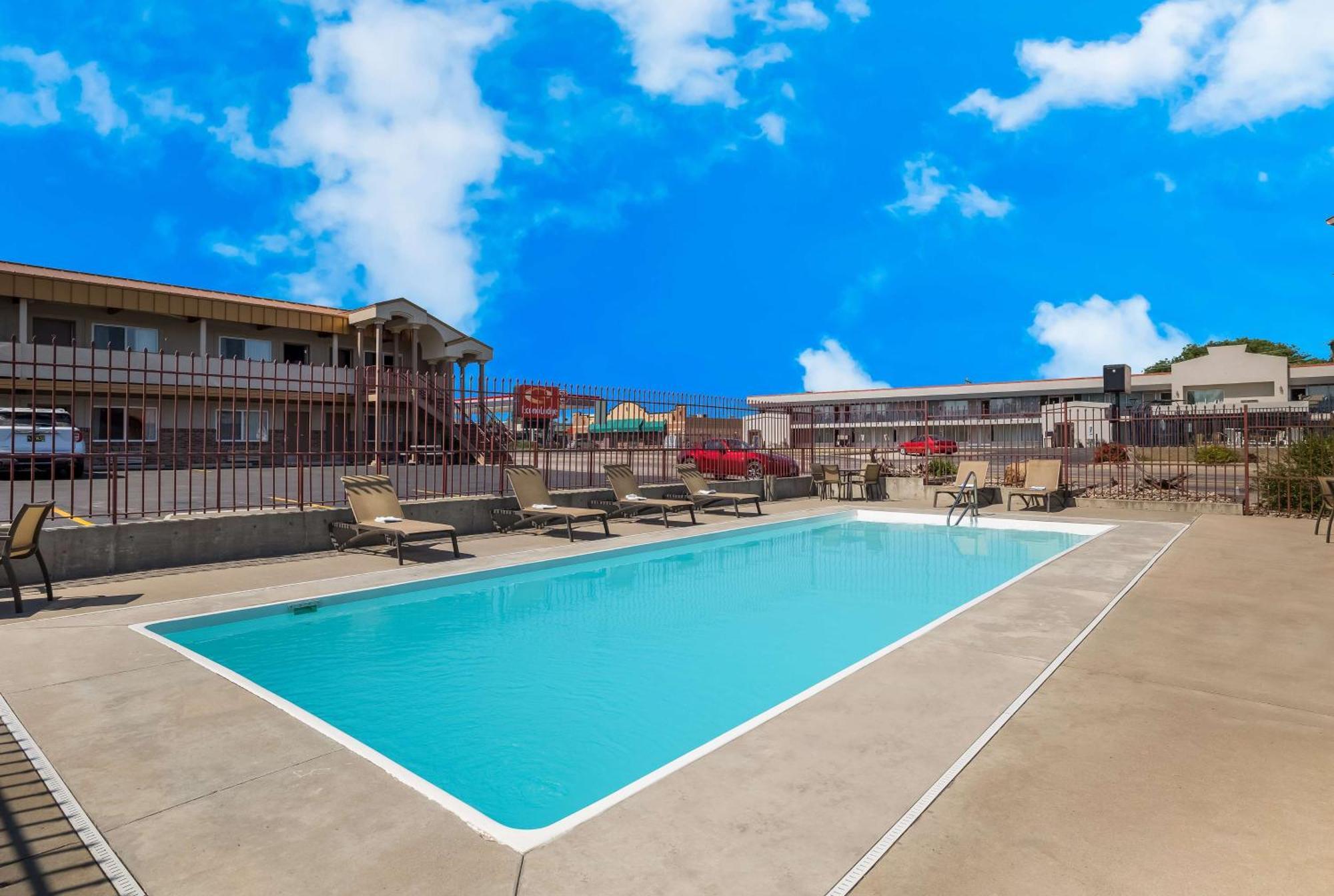 Best Western Plains Motel Wall Εξωτερικό φωτογραφία