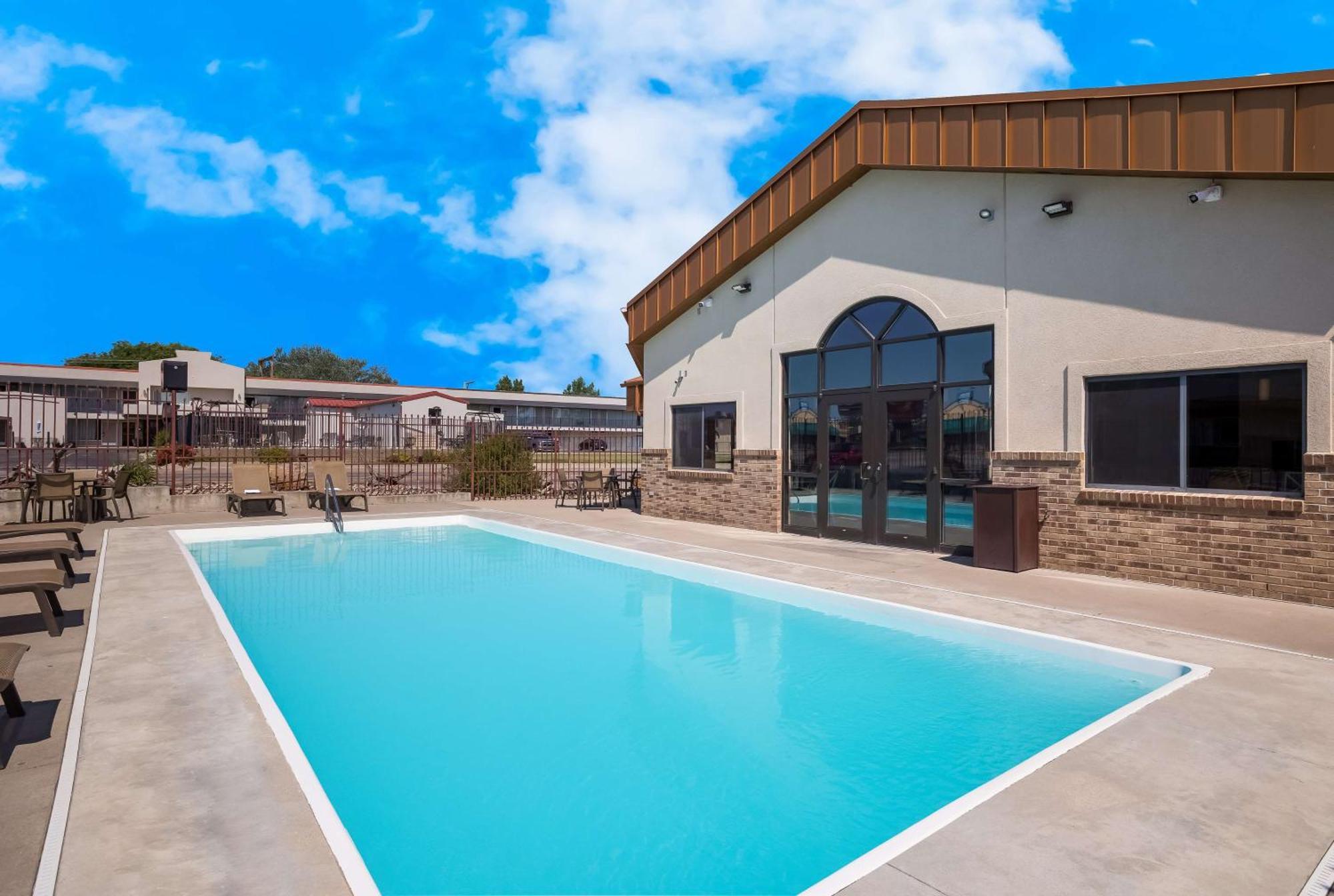 Best Western Plains Motel Wall Εξωτερικό φωτογραφία