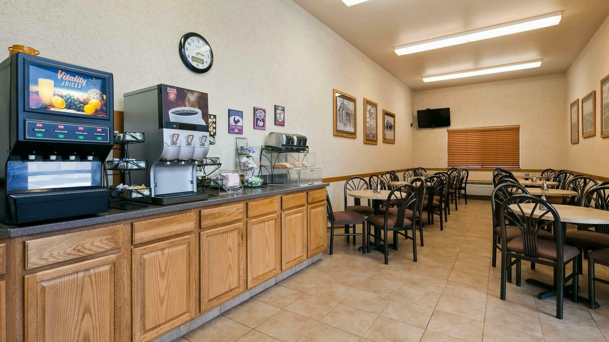 Best Western Plains Motel Wall Εξωτερικό φωτογραφία